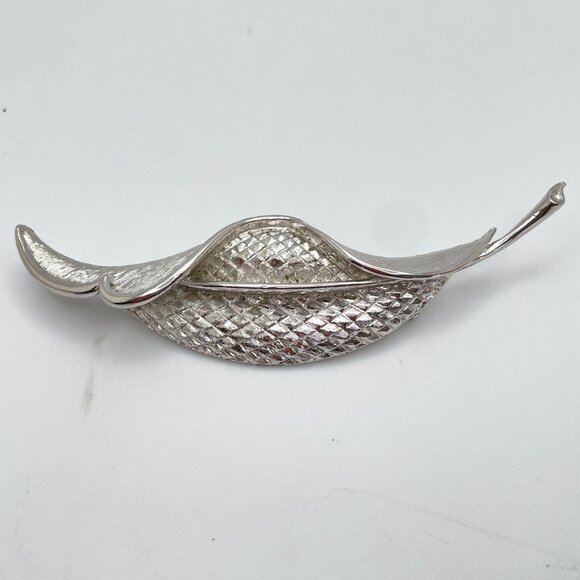 Vintage CORO Silver Tone Morning Leaf Brooch Pin Signed Designer Jewelry Texture - Picture 6 of 10